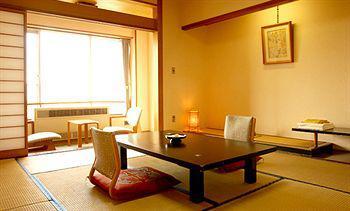 上诹访温泉油屋旅馆 3* 诹访市